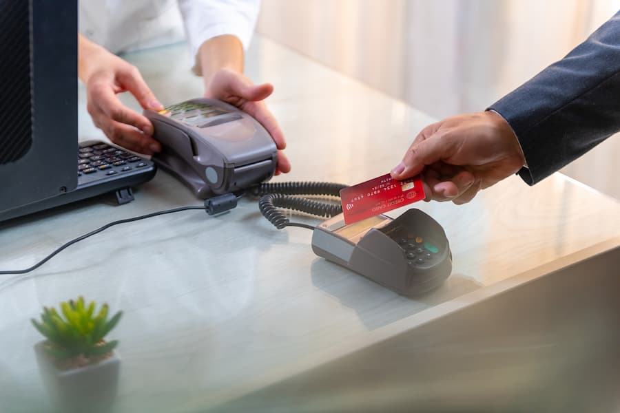 Secure Your Campervan with a Credit Card Credit card pre-authorisation for Iceland campervan rental deposit – quick and easy!